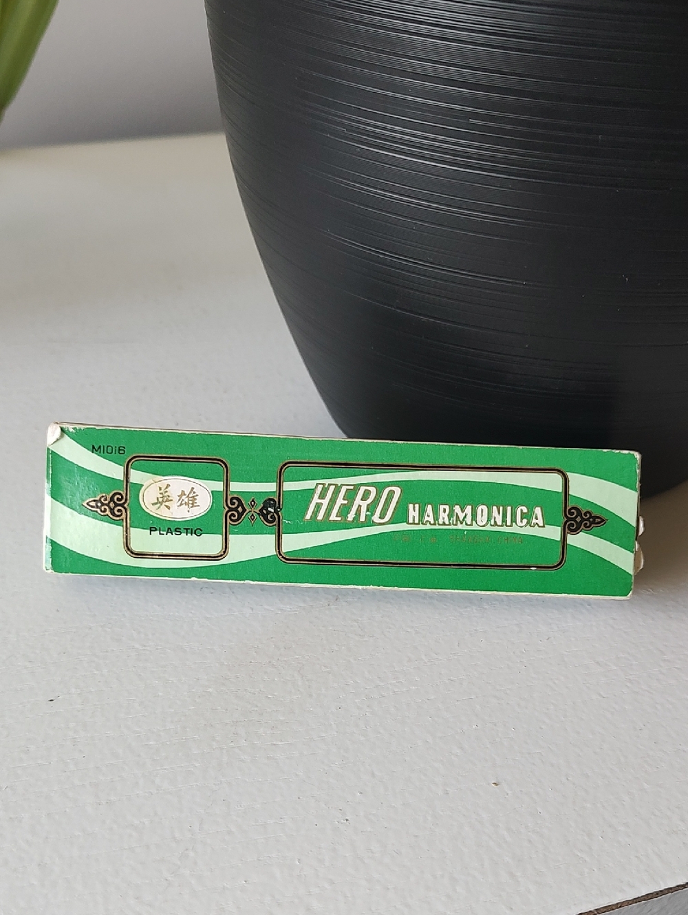 Vintage Hero Harmonica In Original Box